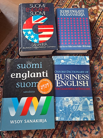 SUOMI-ENGLANTI-SUOMI 辞書 Suomi-englanti-suomi-sanakirja: 9789510319031: Amazon.com: Books
