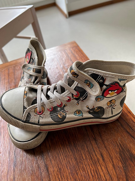 Angry Birds lasten jalkineet