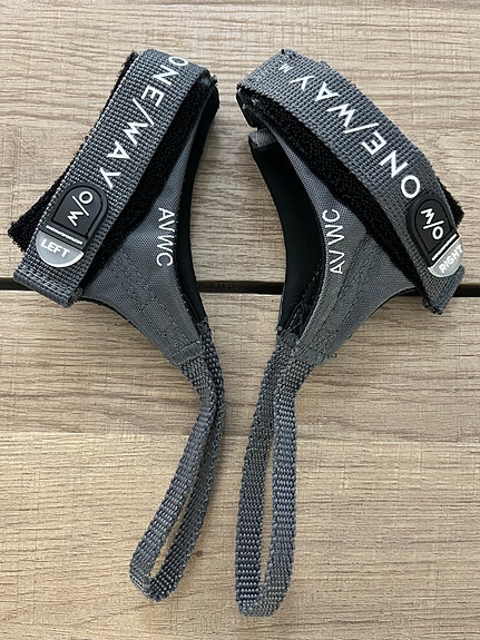 One Way AV WC Strap sauvan hihnat koko M (uudet)