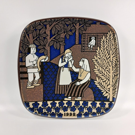 Kalevala vuosilautanen 1992, Arabia, design Raija Uosikkinen
