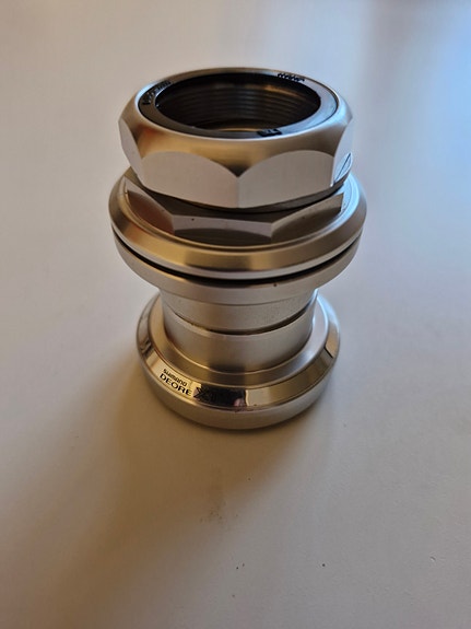 (NOS) Shimano XT HP-M742 ohjainlaakeri, 1-1/4"