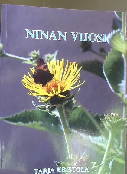 Tarja Kristola: Ninan vuosi (nidottu, suomenkielinen, 2025)
