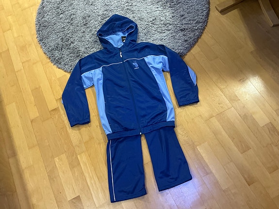 Uusi lasten Creblet-verryttelypuku, koko 150