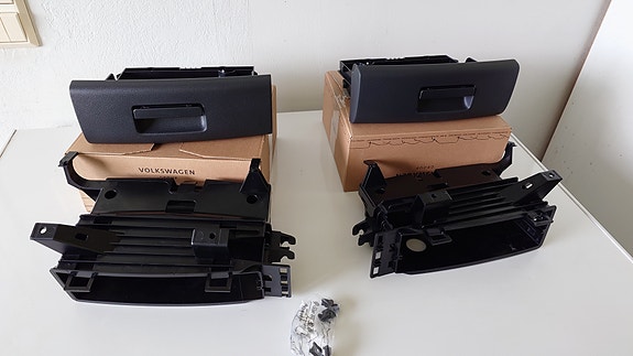 VW Golf 7 vetolaatikot penkin alle (OEM)