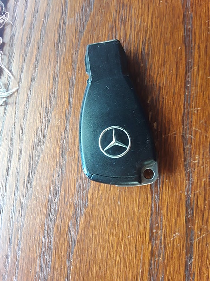 Mercedes avain