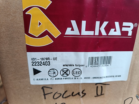Ford Focus MK2 oikea takavalo