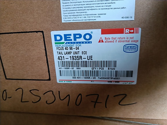 Ford Focus 1998-2004 oikea takavalo
