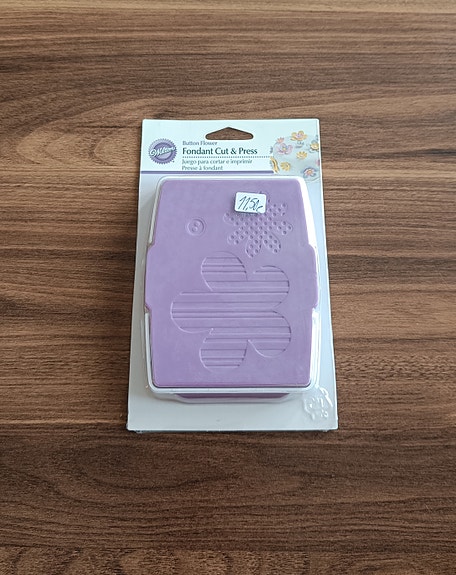 Product image 1 of 3