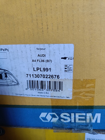 Audi A4 B7 oikea xenon umpio