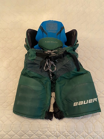 Nuorten Bauer Nexus KaKi jääkiekkohousut koko JR S