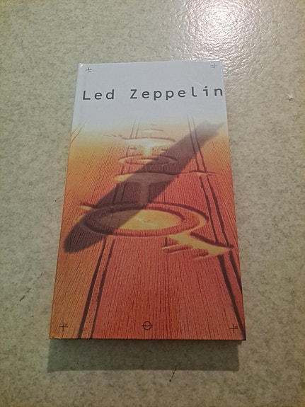 Led Zeppelin cd box