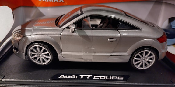 Pienoismalli Audi TT  2007   1/18