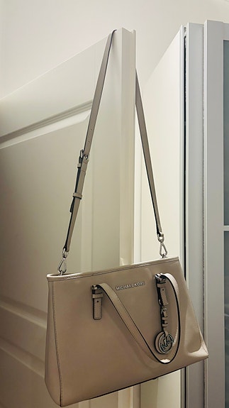 Michael Kors käsilaukku