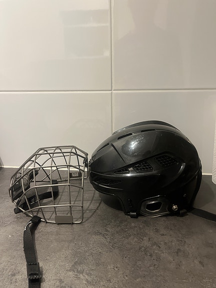 Jääkiekkokypärä
