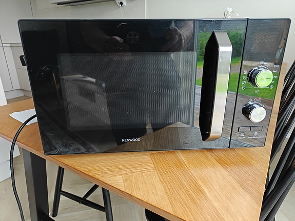 Electrolux mikroaaltouuni musta