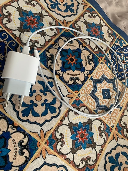 Uutta vastaava USB-C Lightning laturi setti