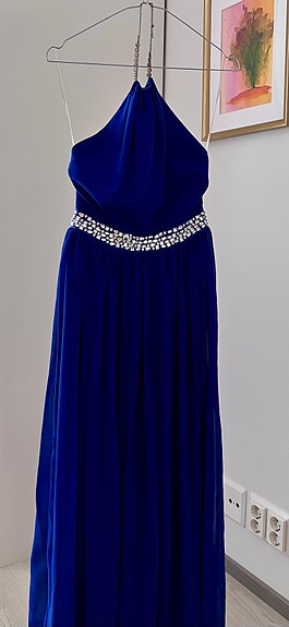 Elegantti pitkä iltapuku
