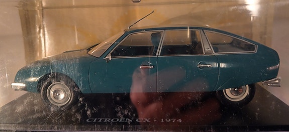 Pienoismalli Citroen CX 1974  1/24