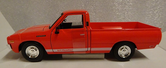 Pienoismalli Datsun 620 Pick-up    1/24