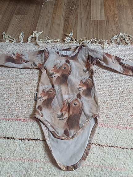 Vauvan body