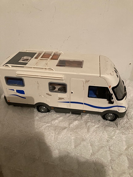 Matkailuauto