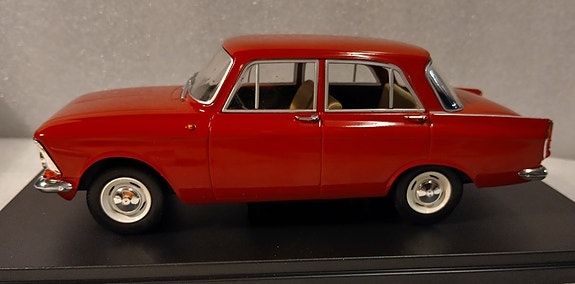 Pienoismalli Moskvitsh 408 Elite  1/24