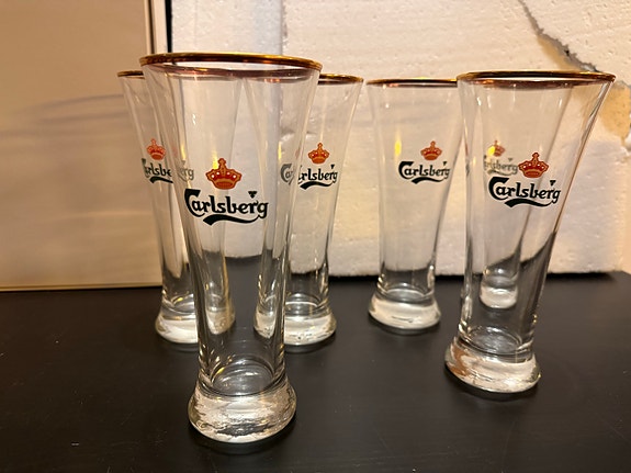 6+1 Carlsberg olutlaseja