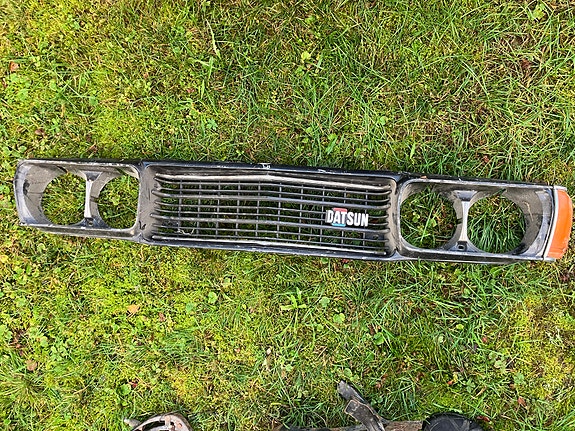 Datsun maski