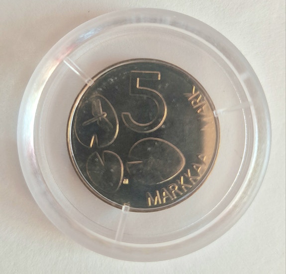 5 markkaa 1992 koskematon