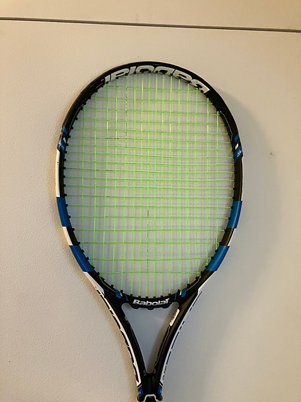 Tennismailojen jännitys Itä-Helsinki