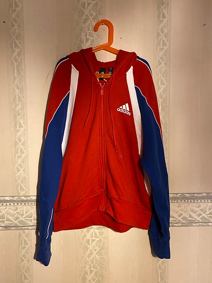 Adidas naisten huppari
