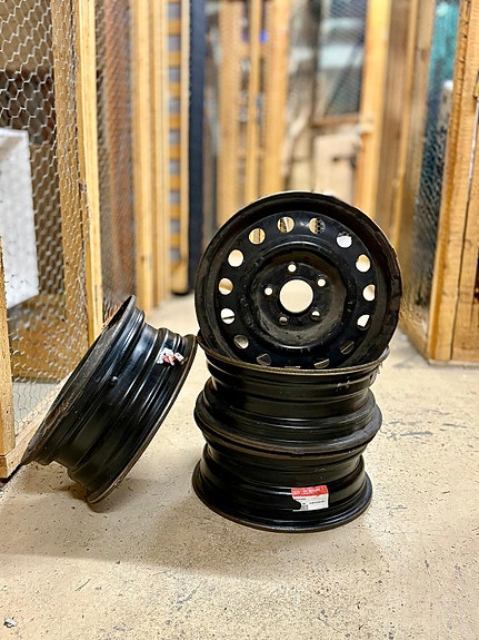 4x Kia alkuperäiset 15" teräsvanteet – 5x114,3