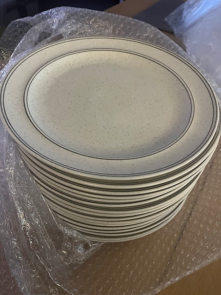 Arabia Birka matalat lautaset 16kpl