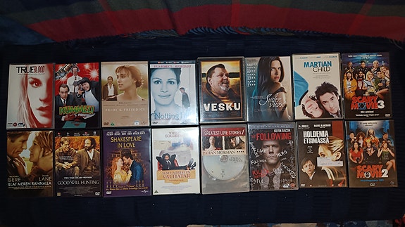 81 kpl dvd & blue ray elokuvia