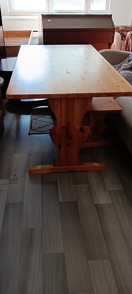 Pirtinpöytä
