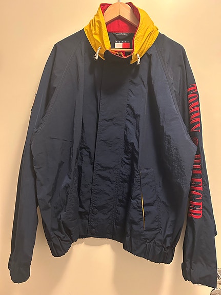 1990s Tommy Hilfiger Sailing Spellout Windbreaker Jacket L