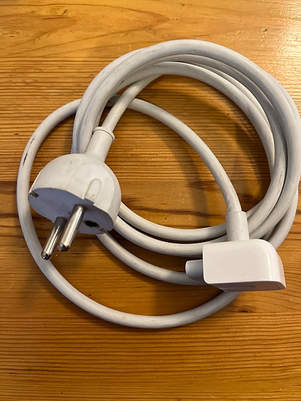 MacBook Pro laturin johto