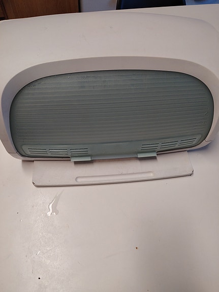 Tupperware leipälaatikko