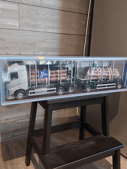 Emek Volvo Silver Edition