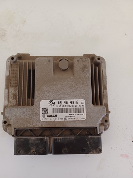 VW CADDY 2010-2015 2.0 TDI Moottorin ohjausyksikkö 03L907309AE