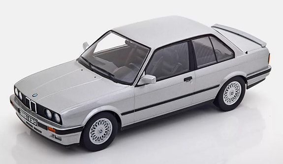 Pienoismalli BMW 325i (E30) M-paket hopea 1988