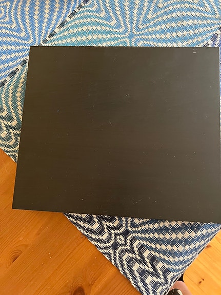Ikea pieni Lack hylly musta