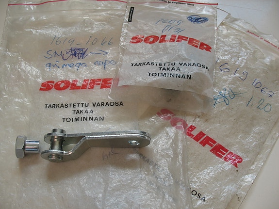 Solifer SM-82-86 Jarruvipu , takajarrulle + pienet osat (käyttämättömiä)