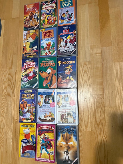 Disney Lasten VHS-elokuvat kokoelma, 5,-/kasetti
