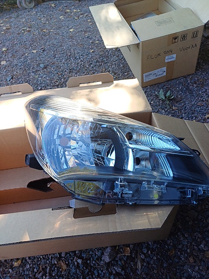 Toyota Yaris Uusi oikea etu-umpio 2014-2016
