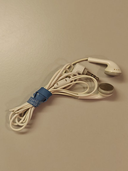 Wired headphones