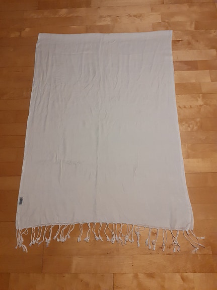 Iso hartia-/kaulahuivi