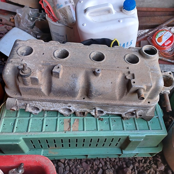 Toyota 2T
