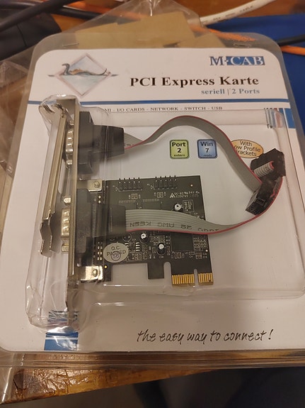 MGA PCI Express -kortti sarjaportilla