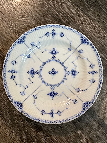 Royal Copenhagen 25cm lautanen
